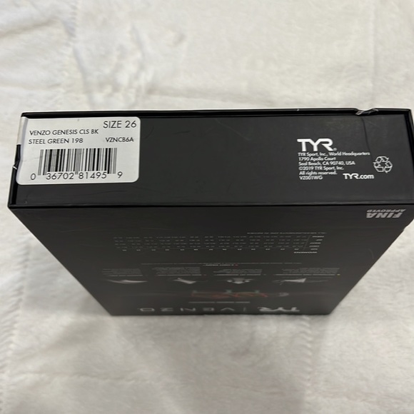 TYR VENZO Kneeskin - Picture 4 of 6